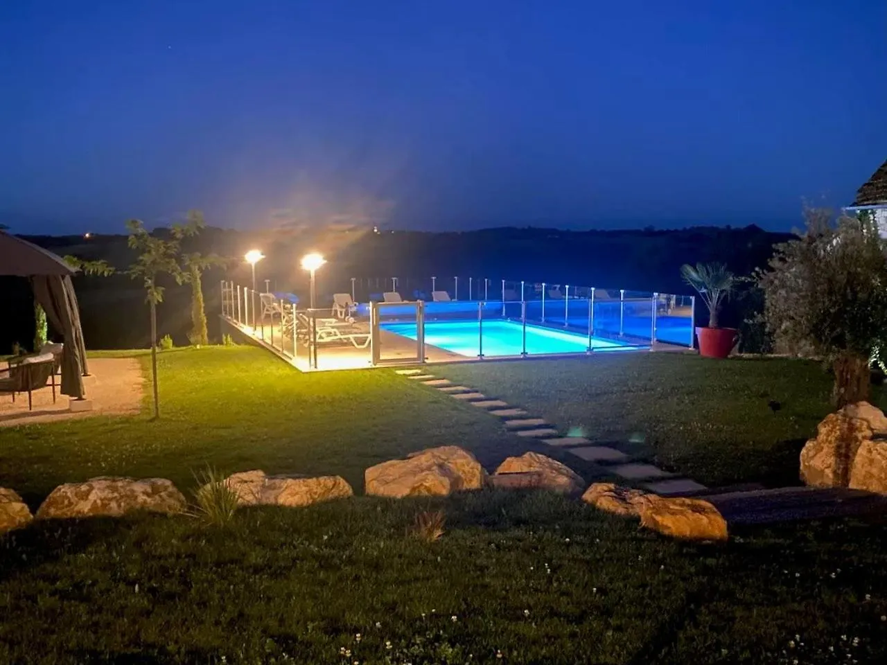 Grange Avec Vue, Proche De Sarlat, Calme Et Depaysement Au Coeur Du Lot Vila Beaumat 0*,