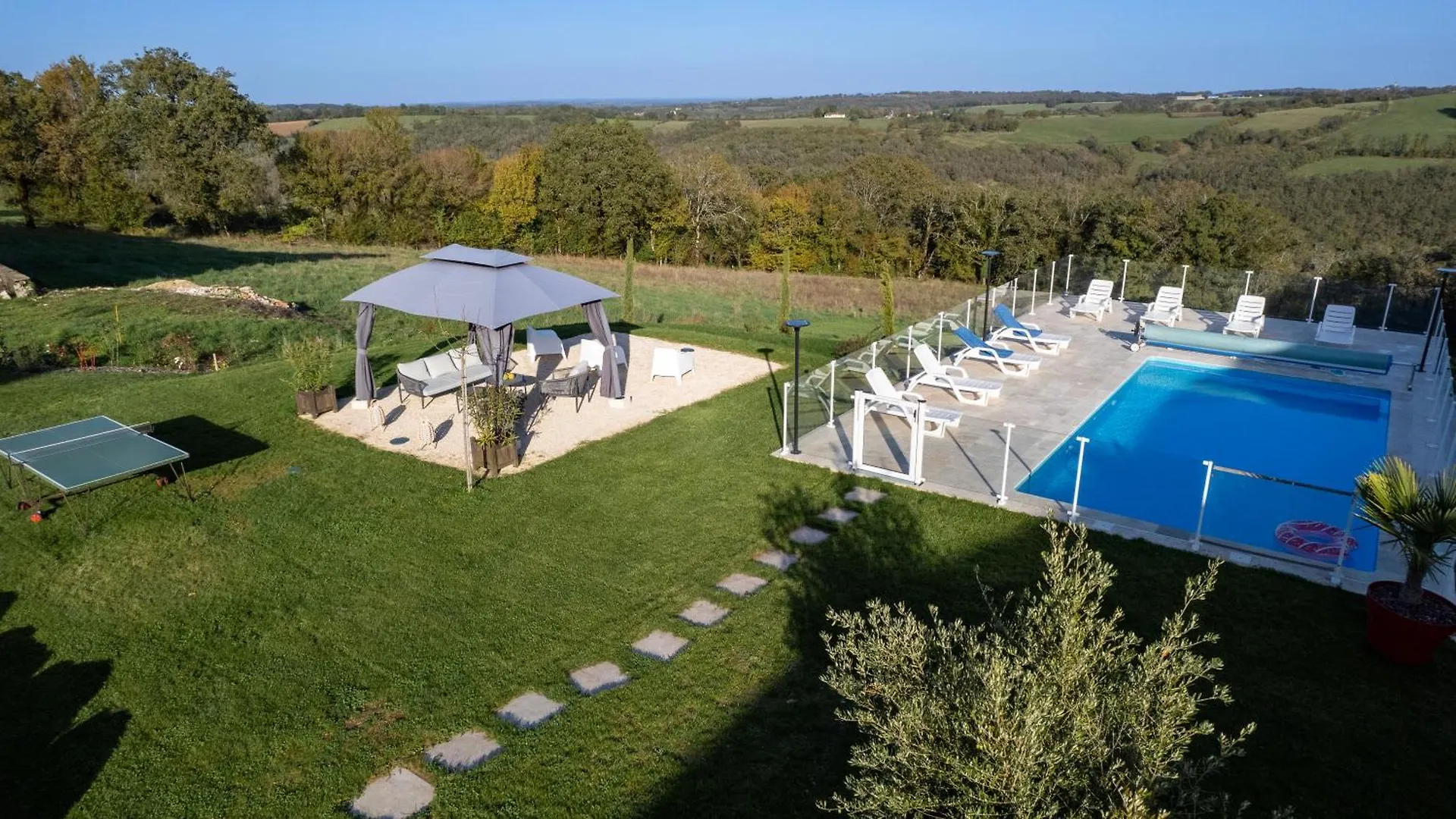 Grange Avec Vue, Proche De Sarlat, Calme Et Depaysement Au Coeur Du Lot Vila Beaumat